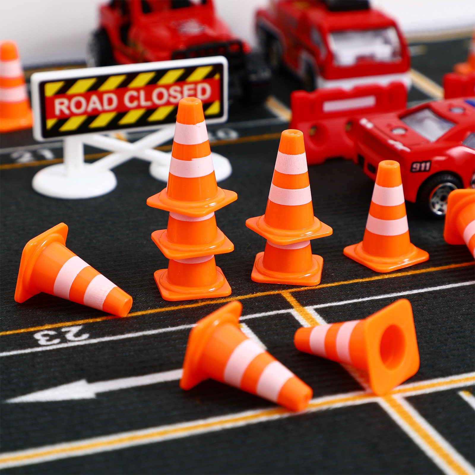 50Pcs Mini Traffic Cones Educa - Road Traffic Cone recension och pris